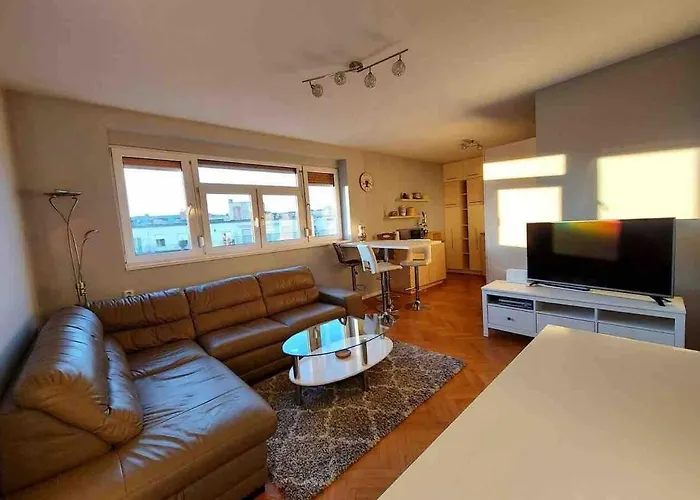 1-bedroom Floor In Heart Of Old Town Appartement Bratislava