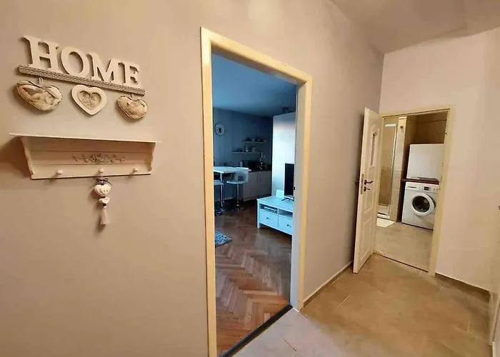 Appartement 1-bedroom Floor In Heart Of Old Town