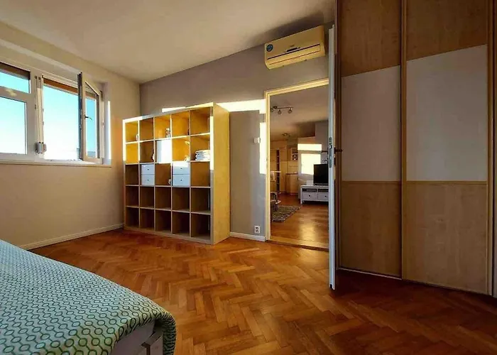 Lägenhet 1-bedroom Floor In Heart Of Old Town *