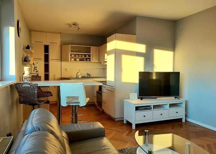 1-bedroom Floor In Heart Of Old Town 布拉迪斯拉发