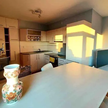 Apartament 1-bedroom Floor In Heart Of Old Town Bratysława